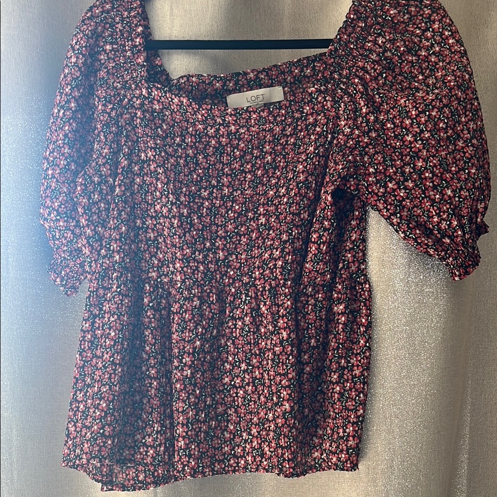 LOFT Women's Floral Top - Black and Pink